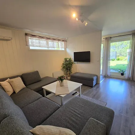 Barnevennlig Naer Bathavn Og Sentrum Daire *