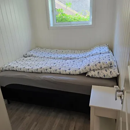 Barnevennlig Naer Bathavn Og Sentrum Apartamento