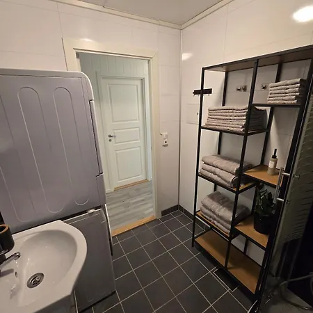 Apartamento Barnevennlig Naer Bathavn Og Sentrum Tromsø